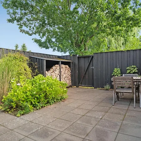 Semesterbostad 3 Bedroom Stunning In