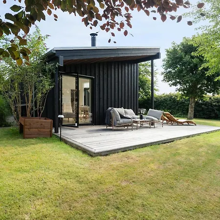 3 Bedroom Stunning In *