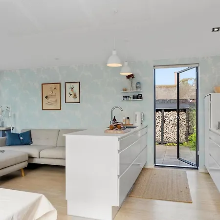 Semesterbostad 3 Bedroom Stunning In *