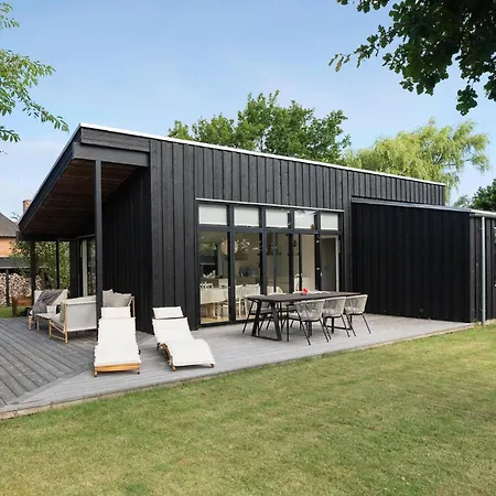 3 Bedroom Stunning In Holiday home