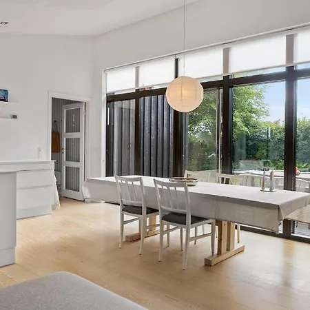 3 Bedroom Stunning In Børkop